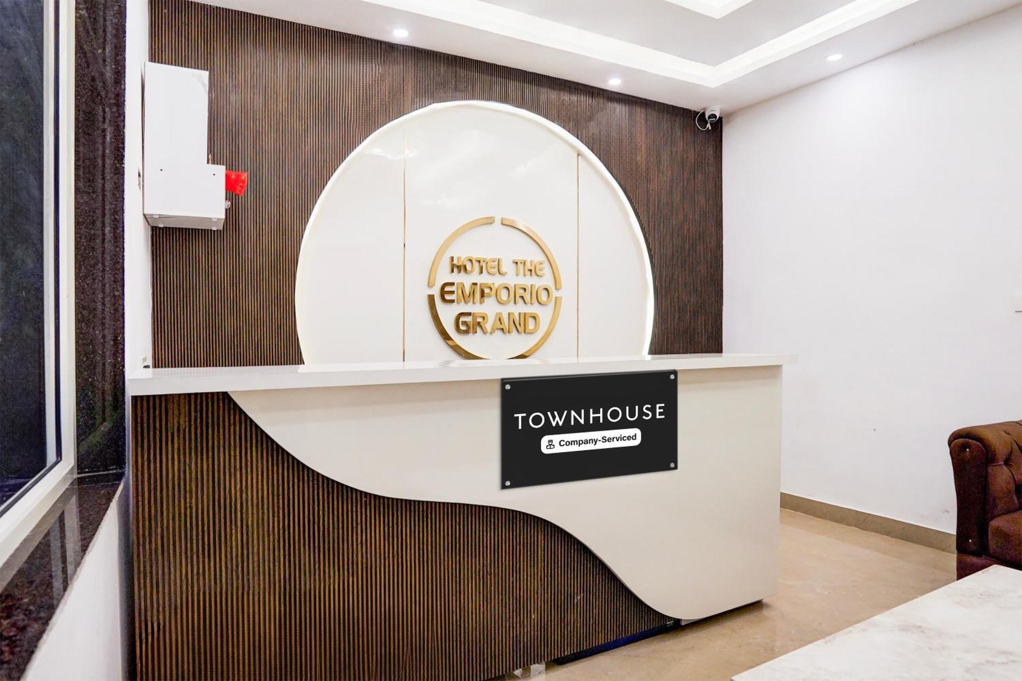 Townhouse Hotel Grand Emporio By Sbg Near Vaishali Metro Station Ghaziabad Extérieur photo