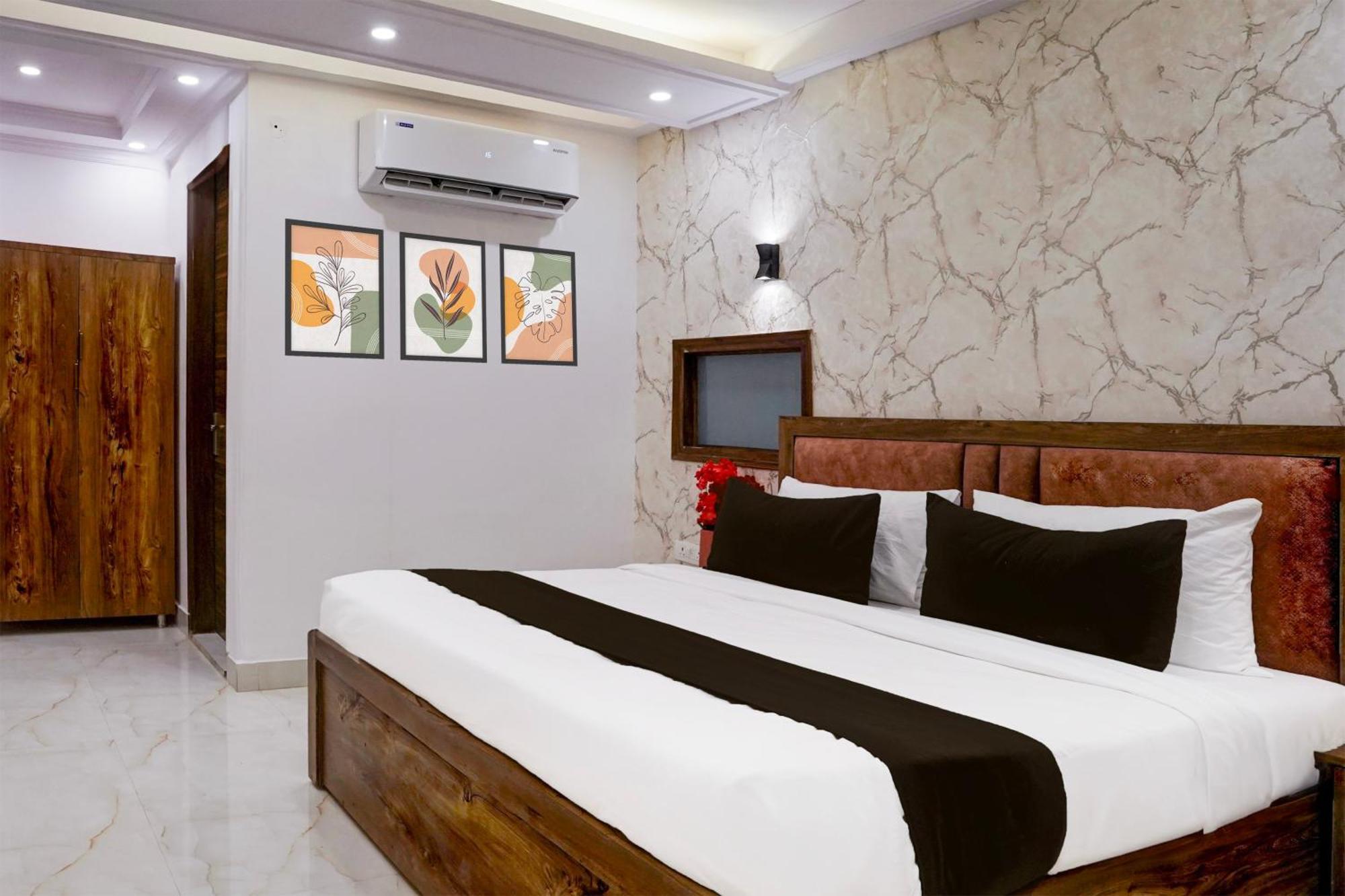 Townhouse Hotel Grand Emporio By Sbg Near Vaishali Metro Station Ghaziabad Extérieur photo